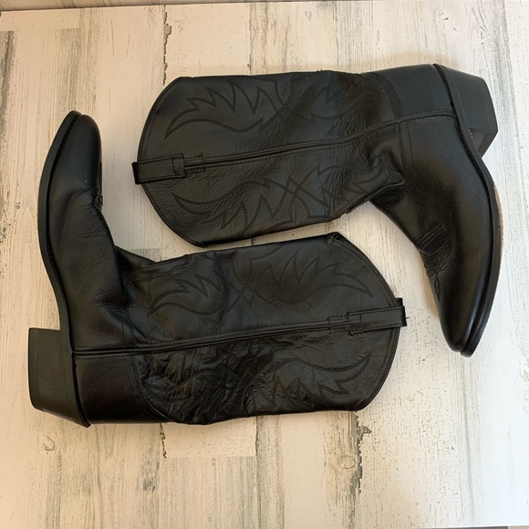 BLACK COWBOY BOOTS - Picture 5 of 5